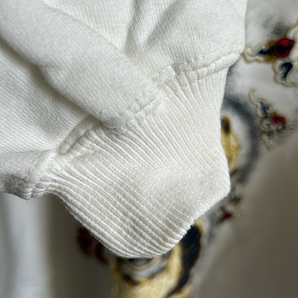 Vintage 90's Gildan Chinese Year of the Dragon Graphic White Sweater size XL - Picture 5 of 10